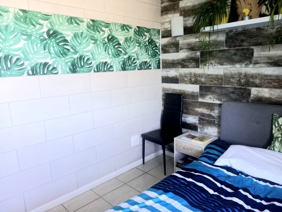 2 Bedroom Property for Sale in Maitland Western Cape